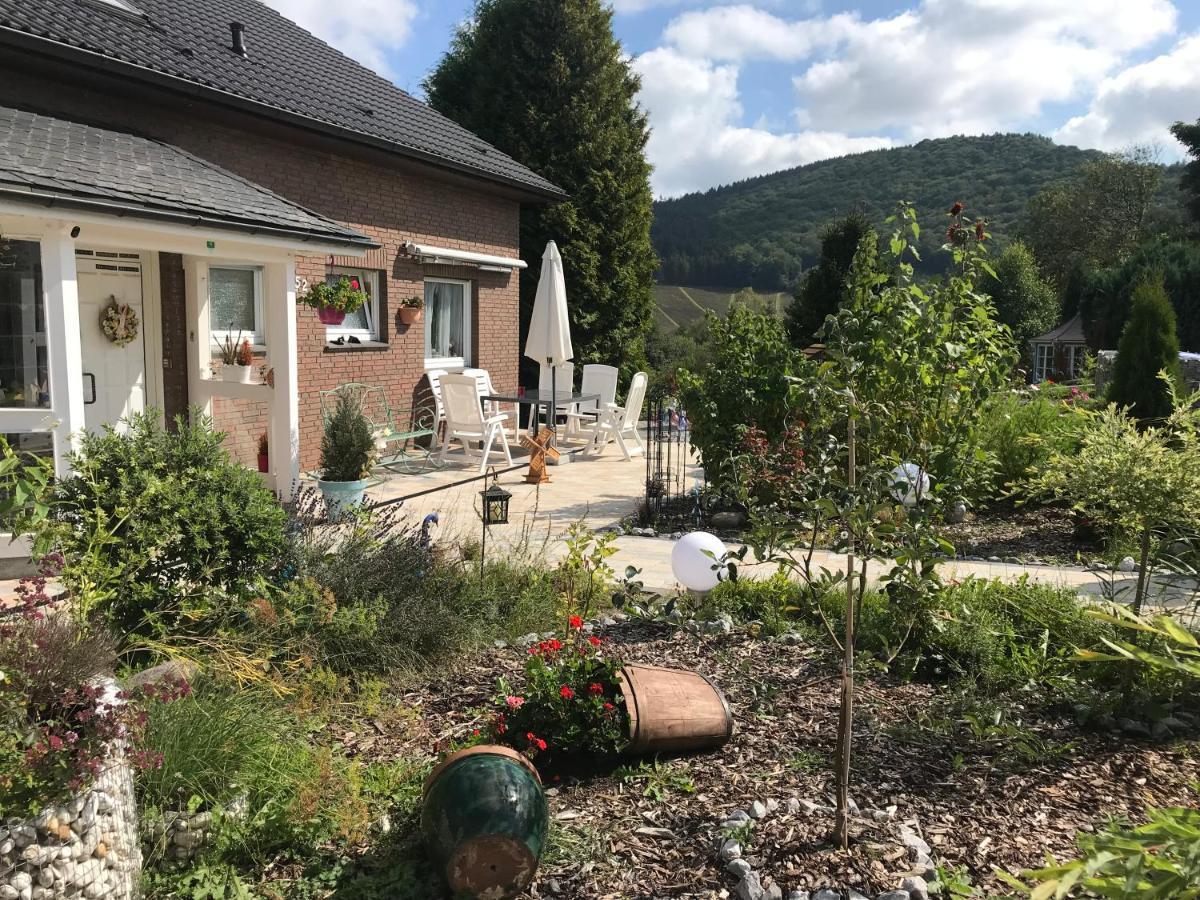 Unter Den Wolken Apartamento Winterberg Exterior foto