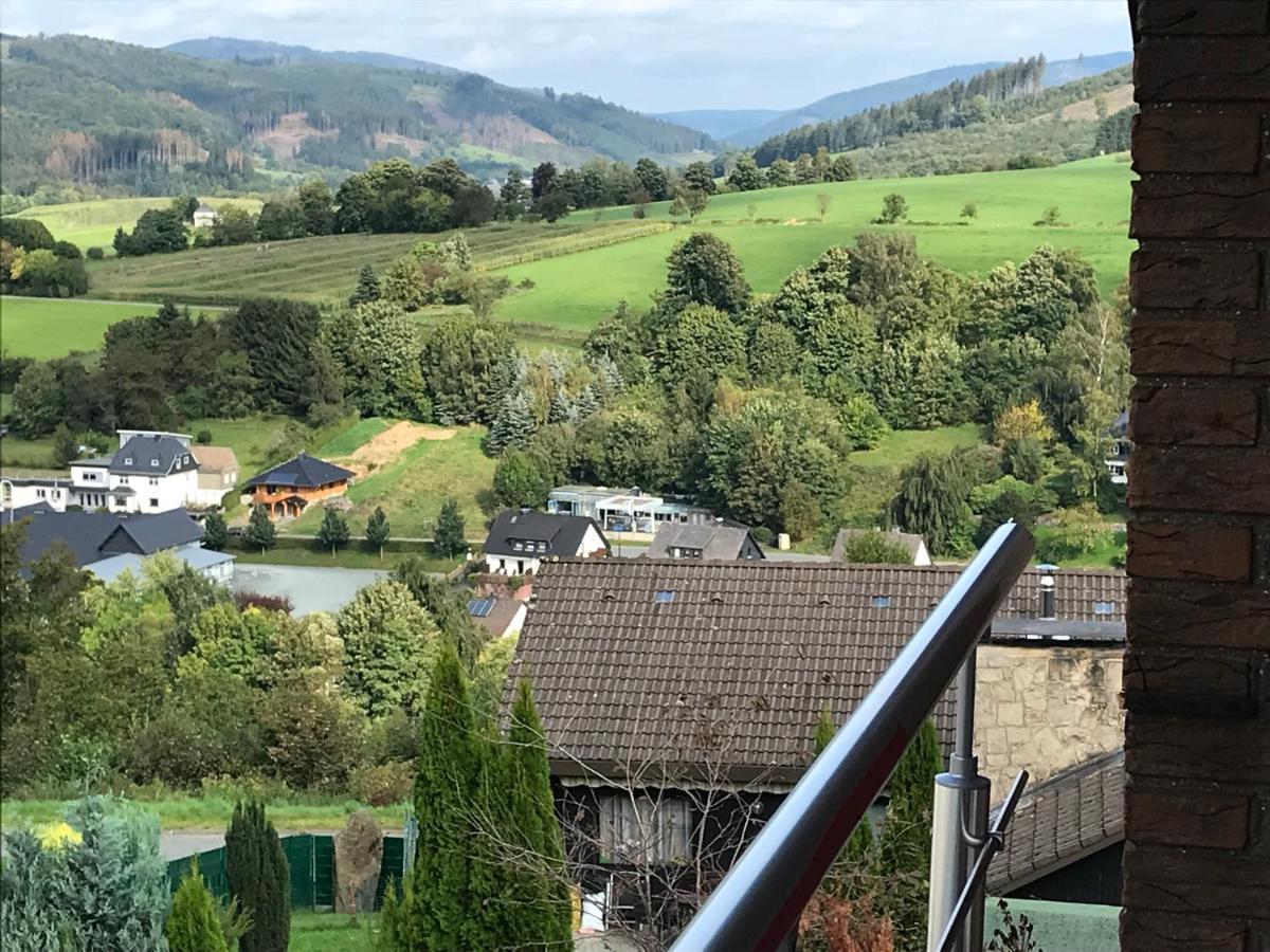 Unter Den Wolken Apartamento Winterberg Exterior foto